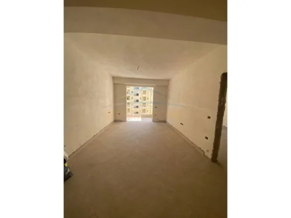 Vlore, shitet apartament 1+1 Kati 5, 77 m² 70.000 € (Pas Parkut Aulona, Vlore)
