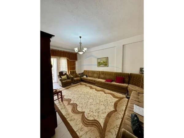 Tirane, shitet apartament 3+1+Ballkon Kati 2, 106 m² 190.000 € (Prokuroria)