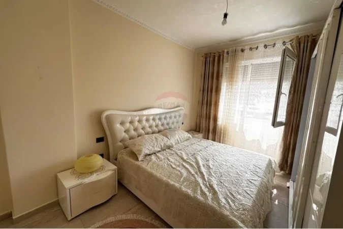 Tirane, jepet me qera apartament 2+1 , 80 m² 500 € (Rruga Selita e Vjeter - Kopshti Botanik)