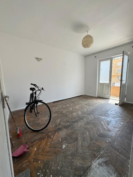 Tirane, shitet apartament 2+1 Kati 3, 66 m² 120.000 € (Rruga Hoxha Tahsim)