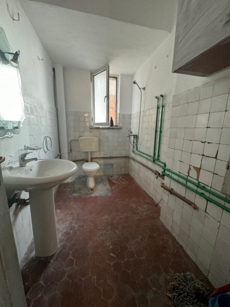 Tirane, shitet apartament 2+1 Kati 3, 66 m² 120.000 € (Rruga Hoxha Tahsim)