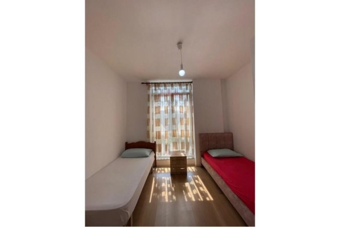 jepet me qera apartament 2+1 Kati 3, 100 m² 600 € (Apartament 2+1 per qira tek Tregu Elektrik!)