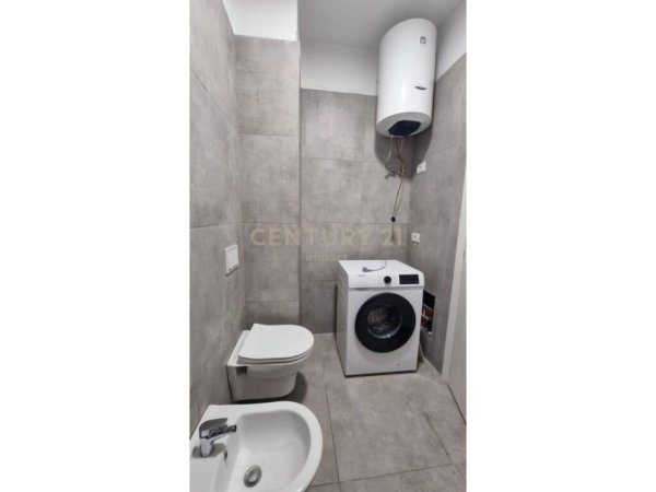 Tirane, jepet me qera apartament 1+1 Kati 3, 78 m² 600 € 