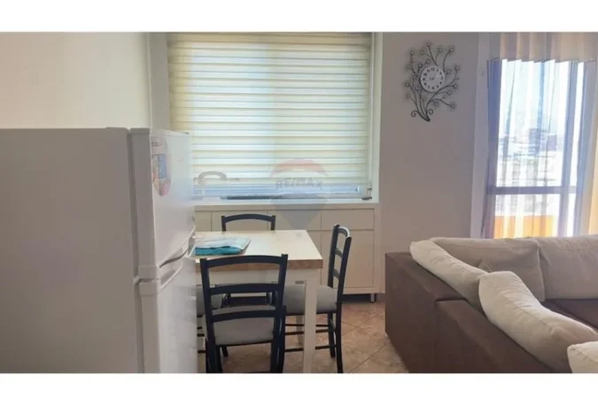 Tirane, jepet me qera apartament 2+1 , 100 m² 600 € 