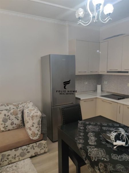 Tirane, jepet me qera apartament 2+1 Kati 7, 95 m² 450 € (ASTIR)