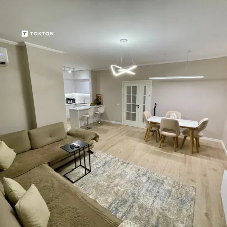 Tirane, shitet apartament 2+1 Kati 1, 113 m² 240.000 € (21 Dhjetori)