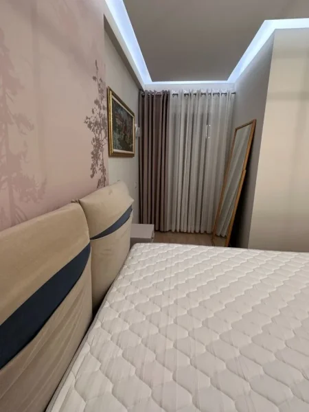 Tirane, shitet apartament 2+1+Ballkon Kati 6, 95 m² 165.000 € (Golden Park)