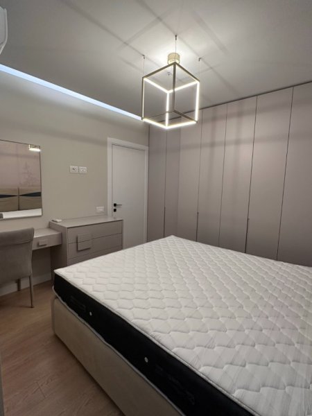 Tirane, shitet apartament 2+1+Ballkon Kati 6, 95 m² 165.000 € (Golden Park)