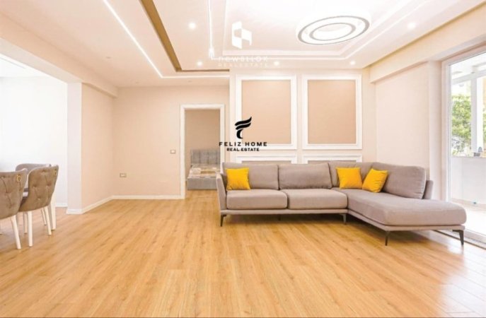 Tirane, jepet me qera apartament 1+1+Ballkon Kati 5, 65 m² 700 € (BLLOKU)