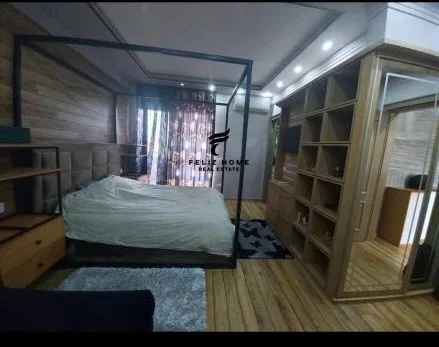 Tirane, jepet me qera apartament 1+1 Kati 8, 95 m² 1.200 € (RRUGA MYSLYM SHYRI)