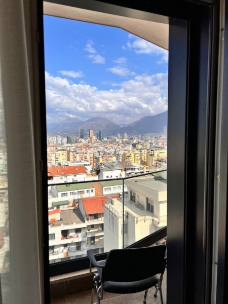 Tirane, jepet me qera apartament 2+1+Ballkon Kati 7, 100 m² 1.300 € (KODRA E DIELLIT)