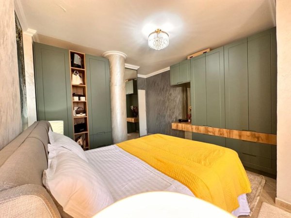 Tirane, jepet me qera apartament 2+1+Aneks+Ballkon Kati 3, 100 m² 700 € (KODRA E DIELLIT)