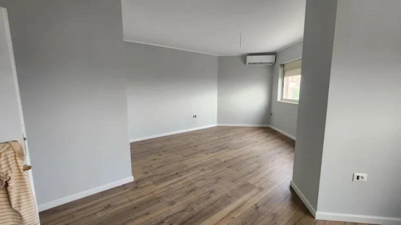 Tirane, shitet apartament 2+1 Kati 4, 124 m² 125.000 € (Fresku)