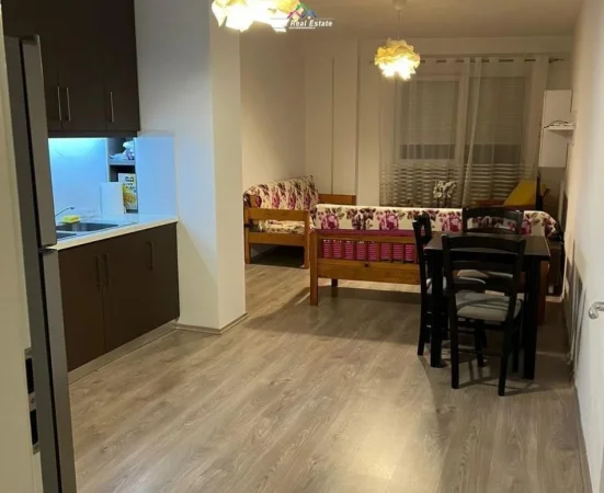 Tirane, jepet me qera apartament 2+1 Kati 4, 110 m² 500 € (Bulevardi i Ri)