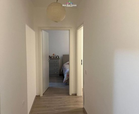 Tirane, jepet me qera apartament 2+1 Kati 4, 110 m² 500 € (Bulevardi i Ri)