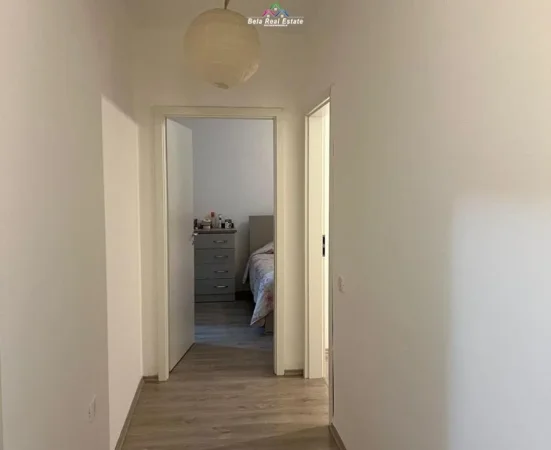 Tirane, jepet me qera apartament 2+1 Kati 4, 110 m² 500 € (Bulevardi i Ri)