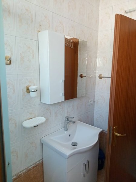 Tirane, Apartament 2+1me qira Kati 9, 86 m² 600 € (Komuna e Parisit)