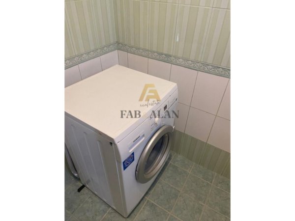 Tirane, jepet me qera apartament 2+1 , 90 m² 450 € (Rruga Besa)