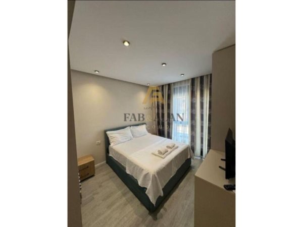 Tirane, jepet me qera apartament 2+1 , 700 € (Porcelan)