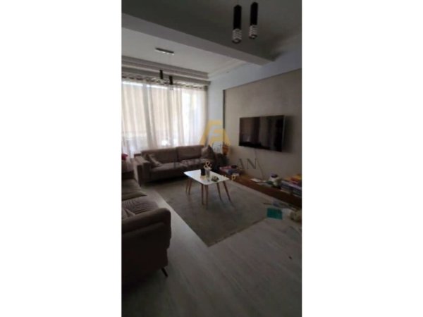 Tirane, shitet apartament 2+1 Kati 2, 128 m² 240.000 € (Myslym Shyri)