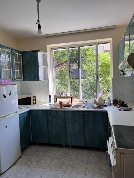 Tirane, jepet me qera apartament 1+1+Ballkon Kati 3, 62 m² 450 € (VASIL SHANTO)