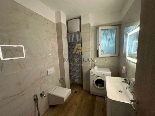 Mali Robit, shitet apartament 1+1+Ballkon Kati 4, 70 m² 98.000 € (Mali i Robit)