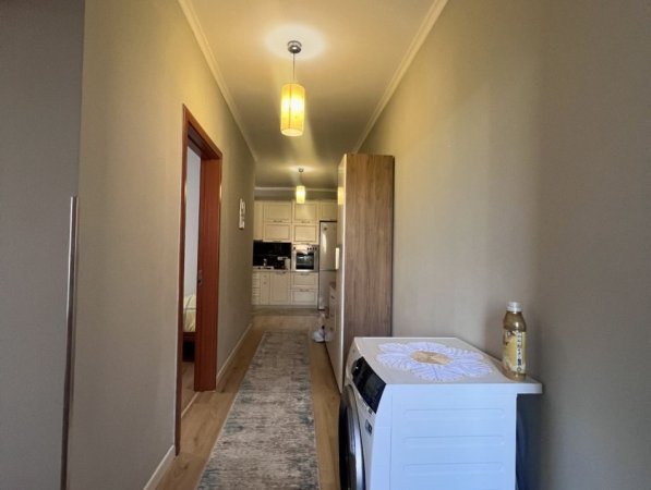 Tirane, jepet me qera apartament 2+1+Ballkon , 90 m² 400 € (Restorant Fresku)