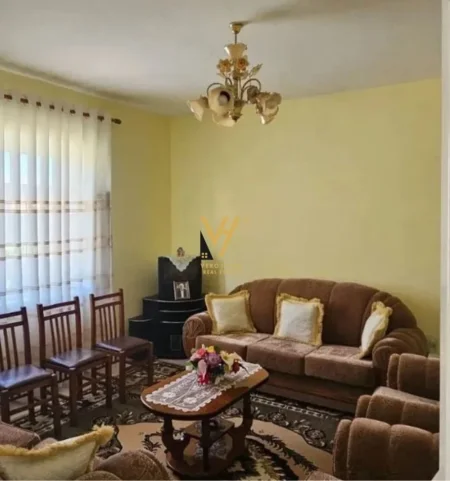 Vlore, shitet shtepi 2+1+Ballkon Kati 0, 602 m² 250.000 € (VLORE)