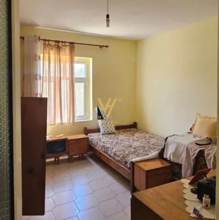 Vlore, shitet shtepi 2+1+Ballkon Kati 0, 602 m² 250.000 € (VLORE)