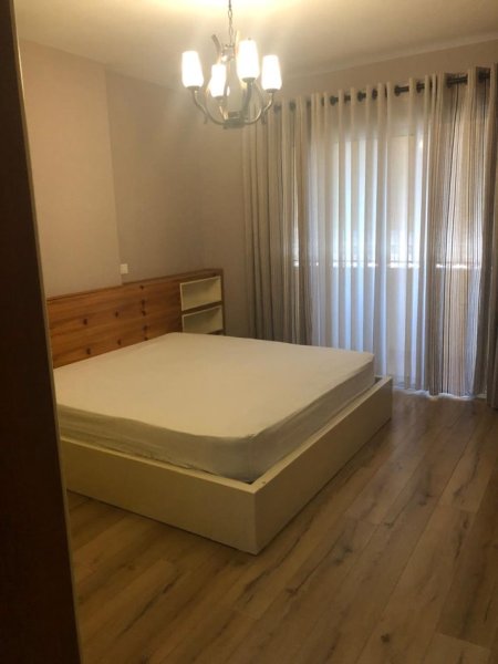 Shqiperi, jepet me qera apartament 1+1+Ballkon Kati 4, 60 m² 600 € (KOMUNA E PARISIT)