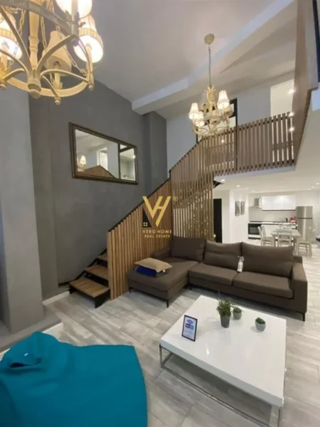 Tirane, jepet me qera apartament duplex 2+1+Ballkon Kati 1, 126 m² 1.300 € (MYSLYM SHYRI)