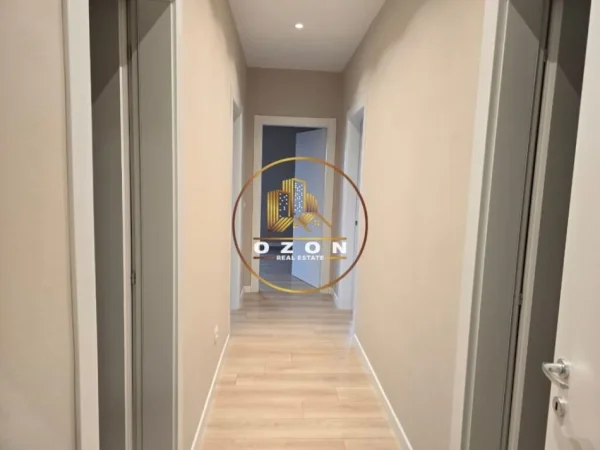 Apartament 3+1+2 për biznes me qira në Tirana Garden Building, Rruga e Kavajës!