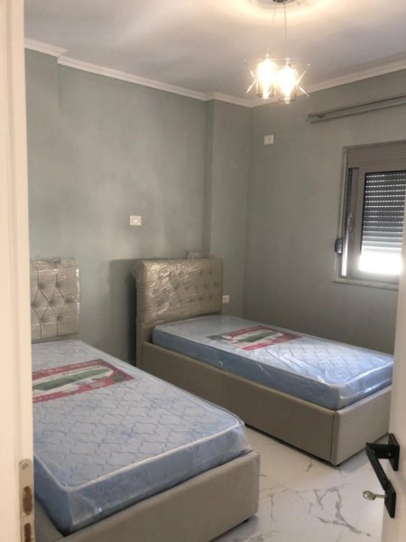 Tirane, jepet me qera apartament 2+1 Kati 4, 114 m² 600 € (Don Bosko)