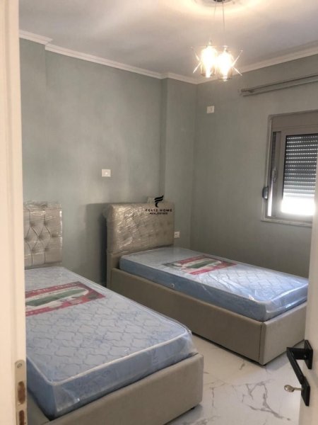 Tirane, jepet me qera apartament 2+1 Kati 4, 114 m² 600 € (DON BOSKO)