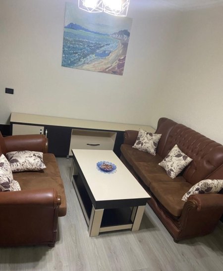 Tirane, jepet me qera shtepi 2+1 Kati 1, 90 m² 450 € (Siri Kodra)