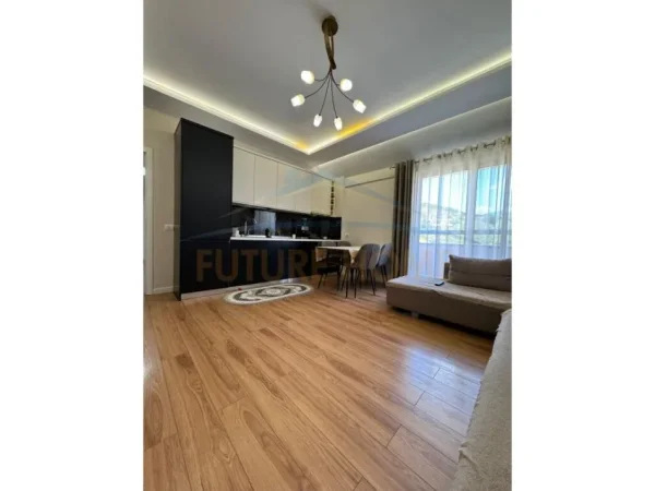 Tirane, shitet apartament 2+1+Ballkon Kati 6, 116 m² 113.000 € (Fresk)