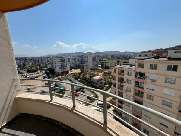 Tirane, shitet apartament 1+1+Ballkon Kati 9, 60 m² 78.000 € (Unaza e Re)