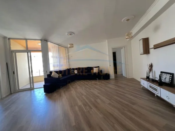 Tirane, shitet apartament 2+1+Ballkon Kati 6, 104 m² 125.000 € (Unaza e Re)