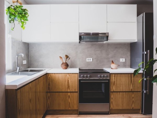 Tirane, jepet me qera 1+1 Kati 5, 60 m² 600 € (Rruga Durresit)