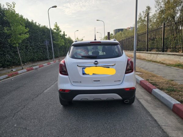 Tirane, shes SUV | Fuoristrad | Xhip OPEL MOKKA 1.6 BENZIN+GAZ FULL OPTION Benzin+Gaz, e bardhë manuale Klima 110.820 km