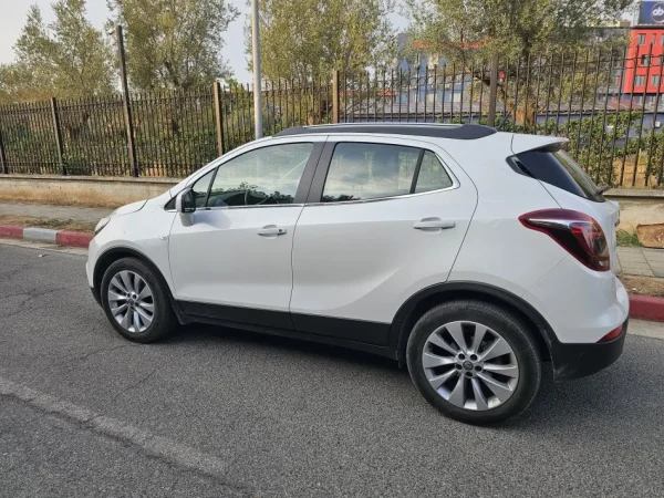 Tirane, shes SUV | Fuoristrad | Xhip OPEL MOKKA 1.6 BENZIN+GAZ FULL OPTION Benzin+Gaz, e bardhë manuale Klima 110.820 km