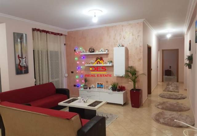 Vlore, shitet apartament Kati 4, 103 m² 113.300  (Rruga Çamëria, Vlorë)