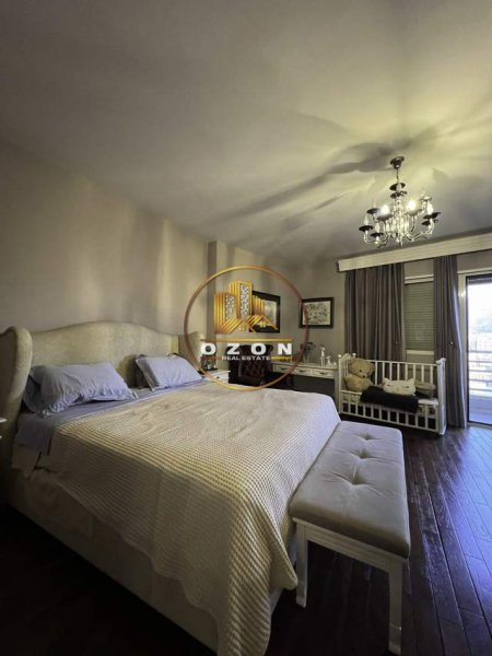 Tirane, shitet 4+1+A+BLK Kati 13, 260 m² 442.000 Euro