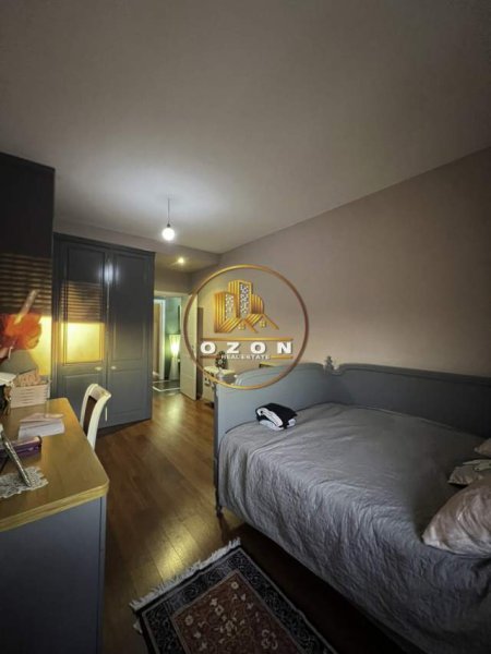 Tirane, shitet 4+1+A+BLK Kati 13, 260 m² 442.000 Euro