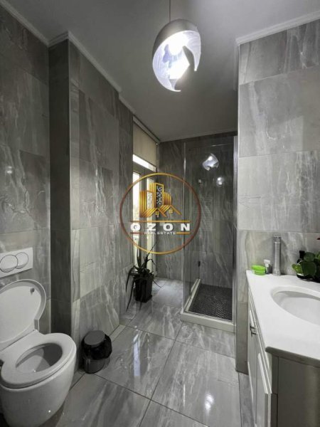 Tirane, shitet 4+1+A+BLK Kati 13, 260 m² 442.000 Euro