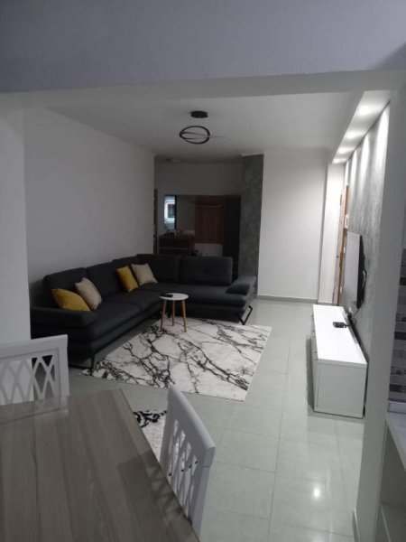 Tirane, jepet me qera apartament 2+1+BLK Kati 6, 80 m² 550 Euro (petro nini luarasi)