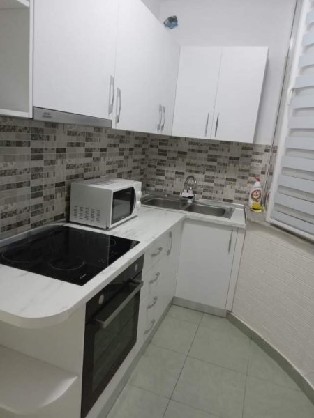 Tirane, jepet me qera apartament 2+1+BLK Kati 6, 80 m² 550 Euro (rruga e elbasanit)