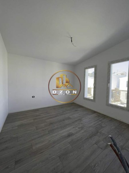 Tirane, shitet apartament 4+1 Kati 1, 284 m² 511.542 Euro (Rezidence ne TEG)