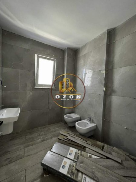 Tirane, shitet apartament 4+1 Kati 1, 284 m² 511.542 Euro (Rezidence ne TEG)