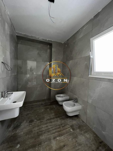Tirane, shitet apartament 4+1 Kati 1, 284 m² 511.542 Euro (Rezidence ne TEG)